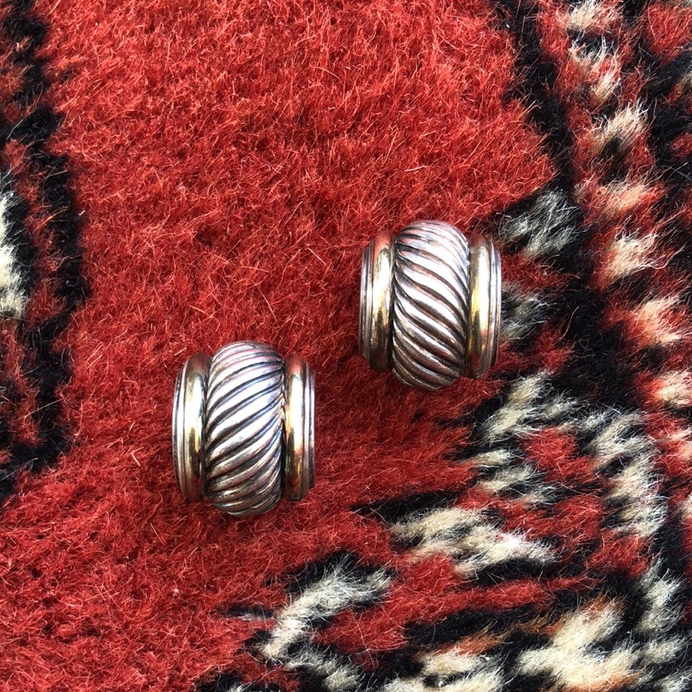 Authentic David Yurman Thoroughbred Cable sterling silver and 14k earrings